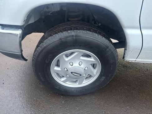 Used 2016 Ford E-350 and Econoline 350 Super Duty w/ Power Windows & Locks Group image 36