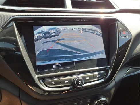 Used 2021 Chevrolet TrailBlazer LT w/ Convenience Package FWD image 23