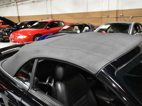 Used 2004 Ford Mustang GT RWD image 13