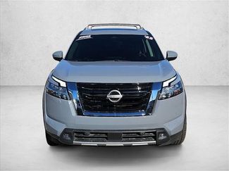 Used 2022 Nissan Pathfinder Platinum w/ Cargo Package video 2