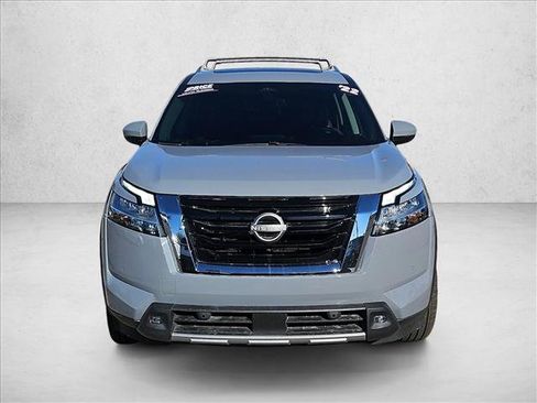 Used 2022 Nissan Pathfinder Platinum w/ Cargo Package image 2