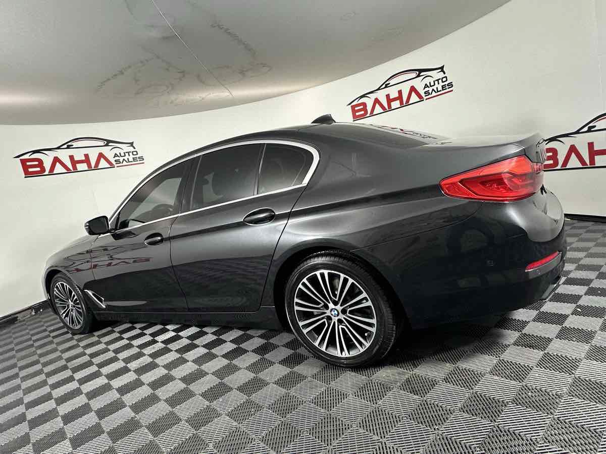 Used 2019 BMW 540i w/ Premium Package RWD image 7
