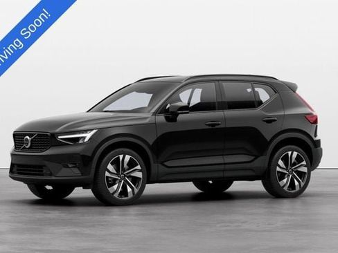 Certified 2023 Volvo XC40 B5 Plus w/ Protection Package Premier AWD/4WD image 1