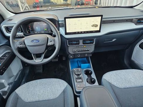 Used 2026 Ford Maverick XLT image 11