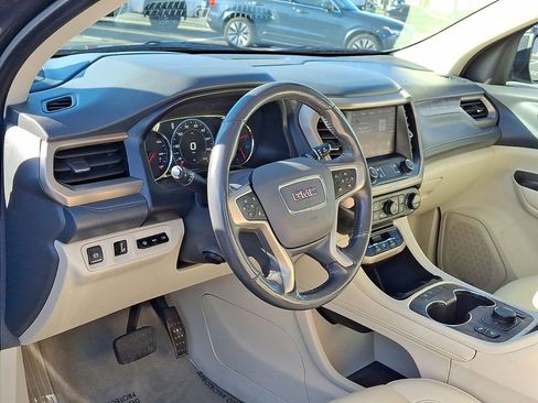 Used 2022 GMC Acadia Denali w/ Denali Ultimate Package image 10
