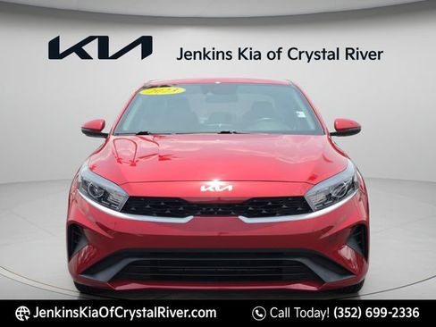 Certified 2023 Kia Forte LXS w/ LXS Technology Package FWD image 17