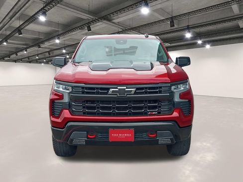 Used 2025 Chevrolet Silverado 1500 LT Trail Boss w/ Convenience Package II AWD/4WD image 18