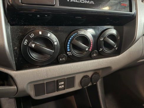 Used 2015 Toyota Tacoma PreRunner w/ SR5 Package image 13