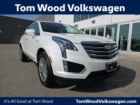Used 2019 Cadillac XT5 Luxury FWD image 1