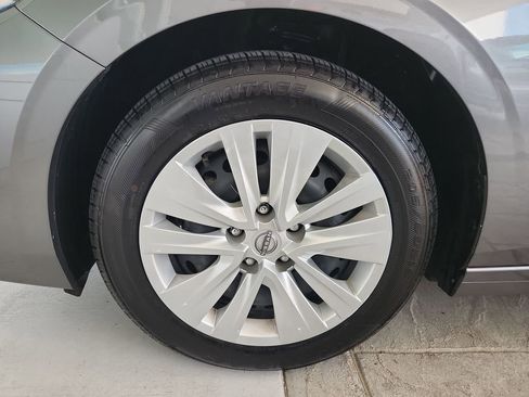 Used 2025 Nissan Sentra S FWD image 29