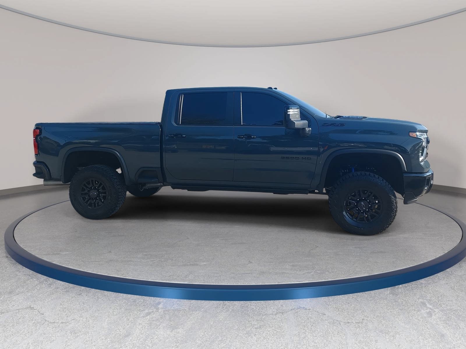 Used 2026 Chevrolet Silverado 2500 ZR2 w/ LPO, Dark Essentials Package AWD/4WD image 4