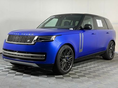 New 2025 Land Rover Range Rover Long Wheelbase SE AWD/4WD image 2
