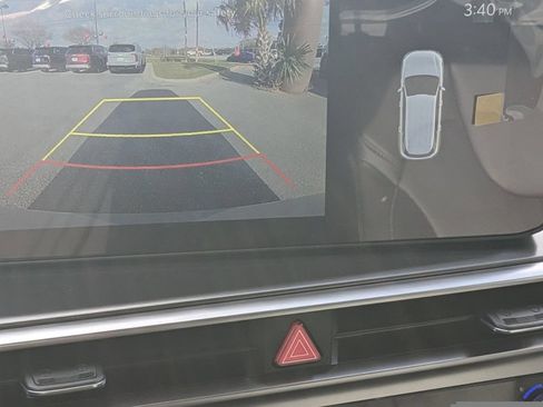 Used 2025 Kia Sorento EX w/ Panoramic Sunroof Package FWD image 19