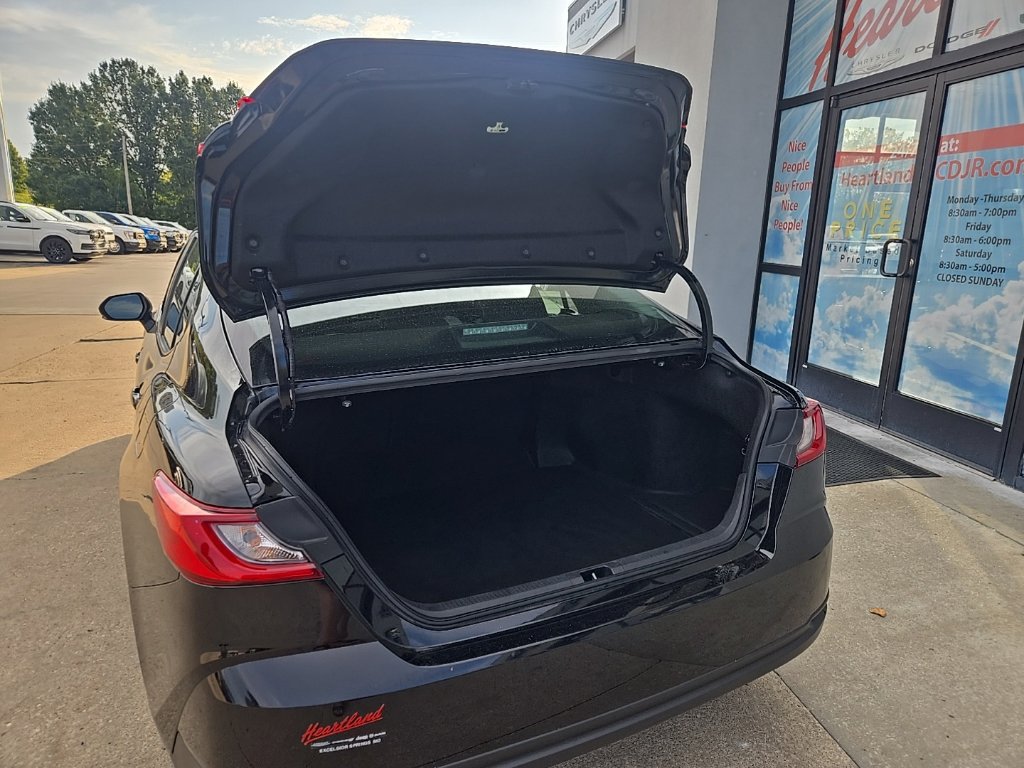 Used 2025 Toyota Camry LE FWD image 26