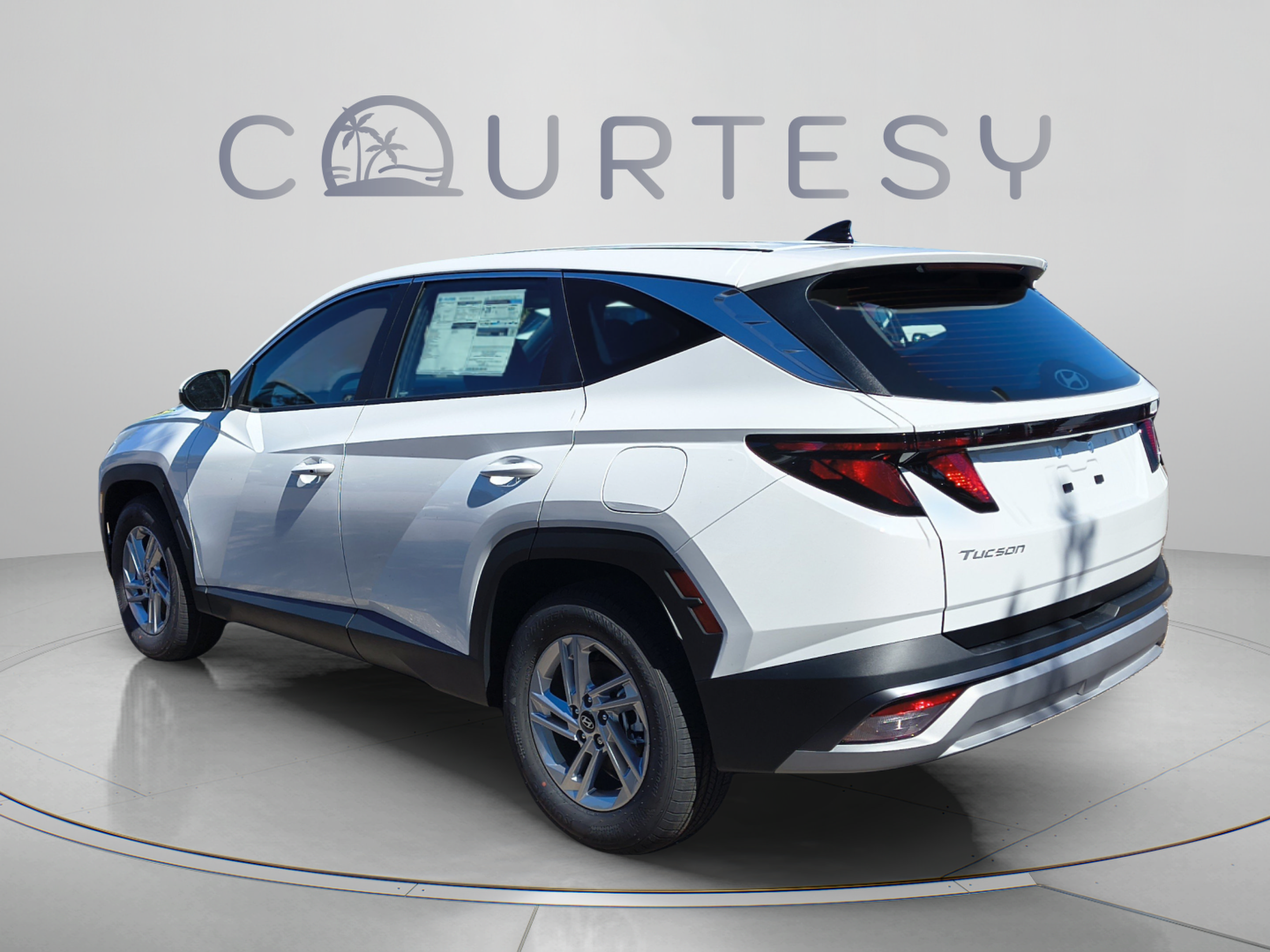 New 2026 Hyundai Tucson SE FWD image 3
