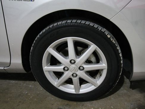 Used 2015 Toyota Prius C Three FWD image 14