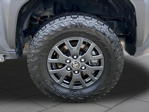 Used 2025 Toyota 4Runner SR5 RWD image 10
