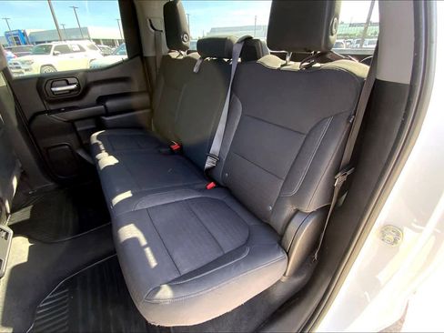 Used 2020 Chevrolet Silverado 1500 LT image 20