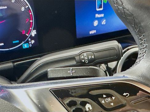 Used 2025 Mercedes-Benz GLA 250 image 17