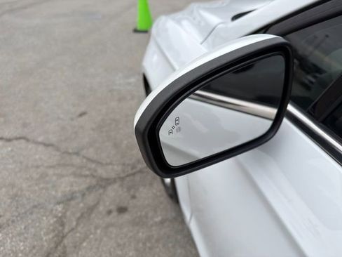 Used 2019 Ford Fusion SE image 11