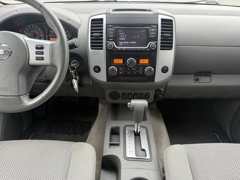 Used 2017 Nissan Frontier SV w/ SV Value Truck Package image 16