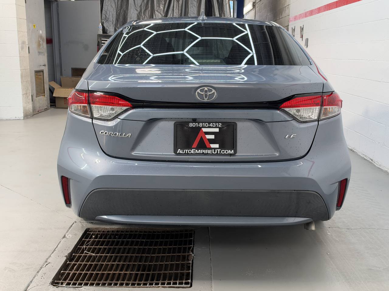 Used 2021 Toyota Corolla LE FWD image 5
