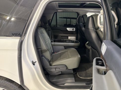 Used 2023 Lincoln Navigator L Black Label image 14
