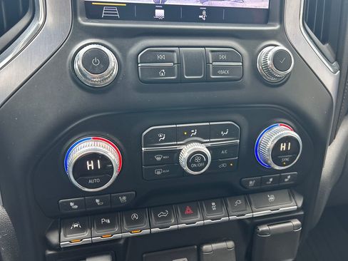 Used 2019 GMC Sierra 1500 SLT w/ SLT Premium Plus Package image 21