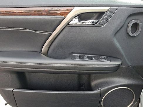 Used 2018 Lexus RX 450h AWD image 25