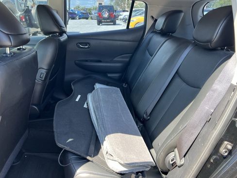 Used 2015 Nissan Leaf SL w/ Premium Package image 10