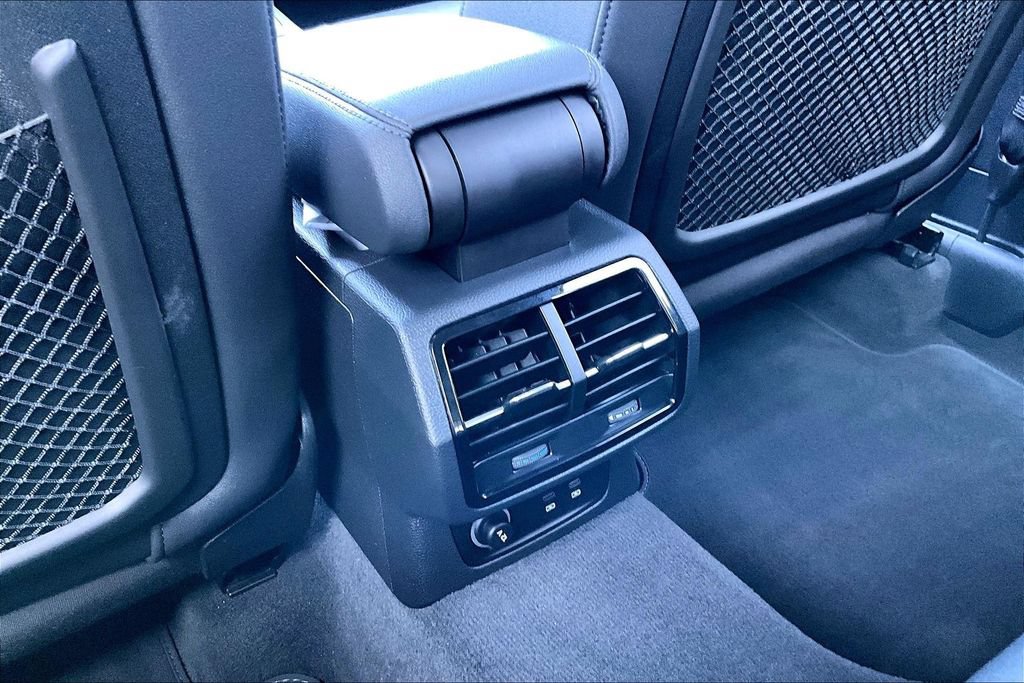 Used 2022 Audi Q3 2.0T Premium w/ Convenience Package AWD/4WD image 10
