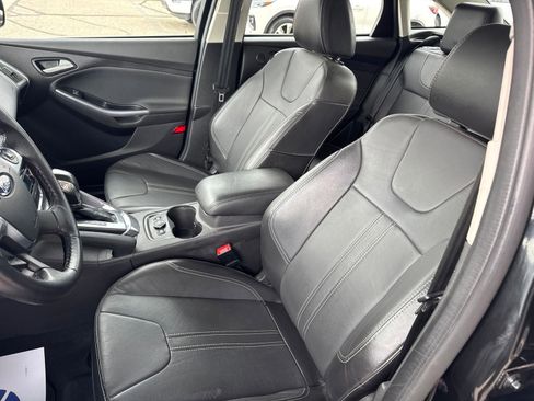 Used 2014 Ford Focus Titanium FWD image 15