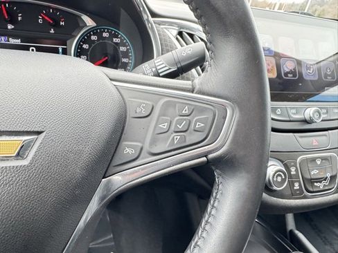 Used 2017 Chevrolet Malibu LT w/ Driver Confidence Package image 23