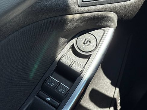 Used 2015 Ford Focus ST w/ Equipment Group 401A FWD image 12