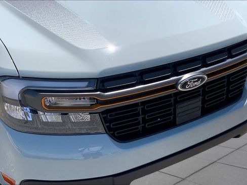 Certified 2024 Ford Maverick Tremor w/ Tremor Off-Road Package AWD/4WD image 30