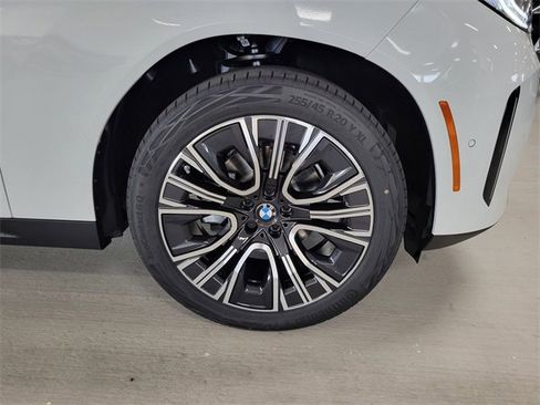 New 2025 BMW X3 xDrive30i w/ Convenience Package image 4