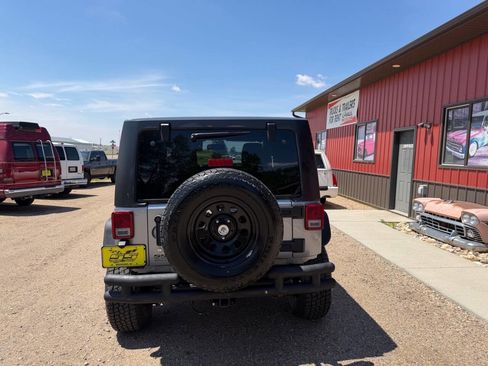 Used 2016 Jeep Wrangler Sport w/ Quick Order Package 24S AWD/4WD image 6