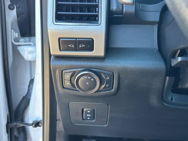 Used 2017 Ford F150 Lariat AWD/4WD image 28