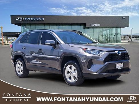 Used 2020 Toyota RAV4 LE w/ All Weather Liner Package AWD/4WD image 1