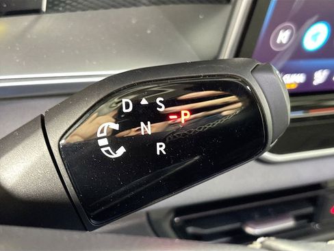 New 2026 Volkswagen Tiguan SE image 17