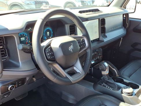 New 2026 Ford Bronco Badlands AWD/4WD image 8
