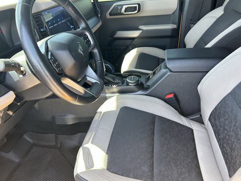 Used 2022 Ford Bronco Wildtrak image 10