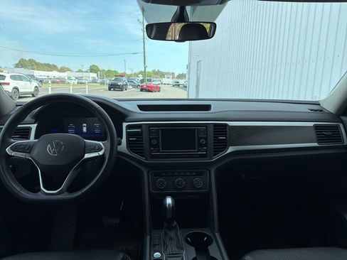Used 2022 Volkswagen Atlas SE image 11