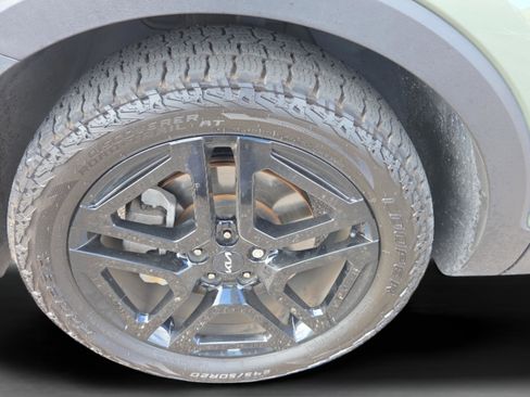 Used 2023 Kia Telluride SX X-Line image 35