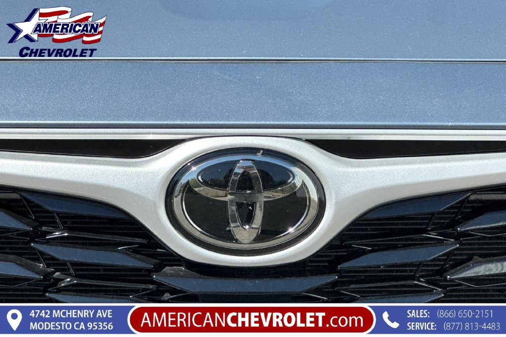 Used 2023 Toyota Highlander LE AWD/4WD image 40