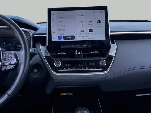 Used 2026 Toyota Corolla Cross XLE FWD image 7