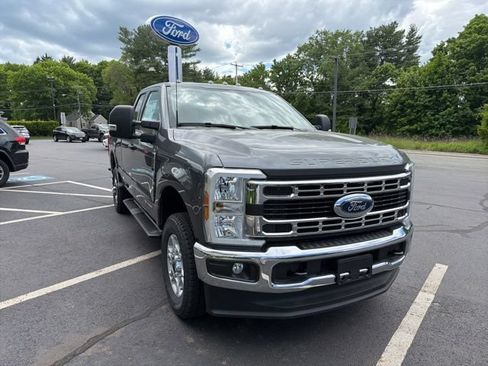New 2026 Ford F350 XLT w/ FX4 Off-Road Package AWD/4WD image 2