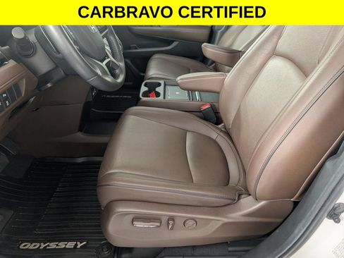 Used 2025 Honda Odyssey Touring image 13