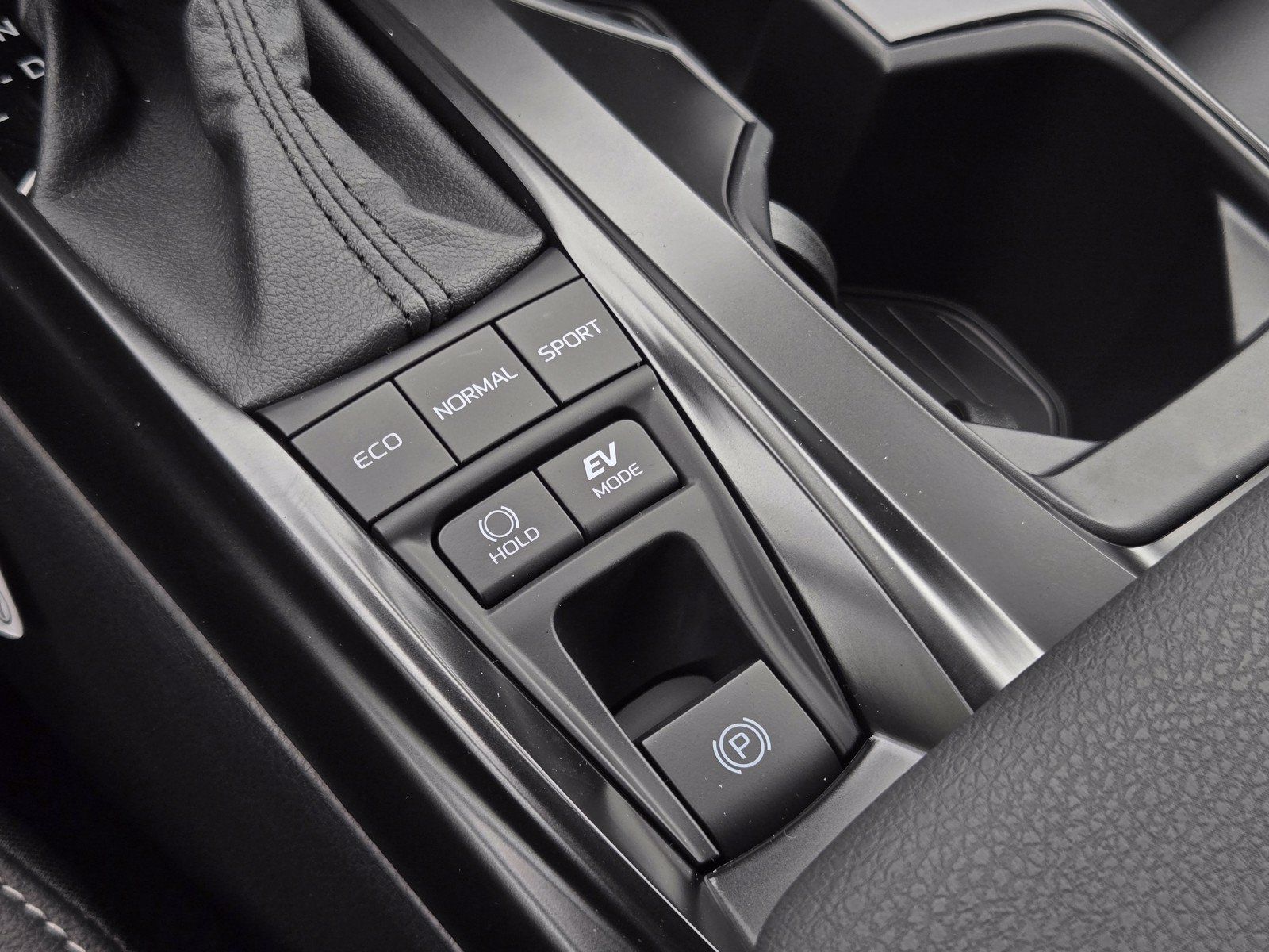 Certified 2026 Toyota Camry SE w/ Convenience Package FWD image 17