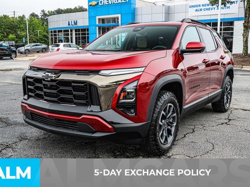 Used 2025 Chevrolet Equinox ACTIV w/ Safety and Technology Package AWD/4WD image 4